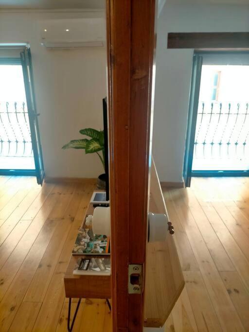 Bonito Y Centrico Apartamento Casco Antiguo Tarragona Eksteriør billede